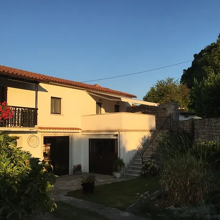 Tin House Appartement *