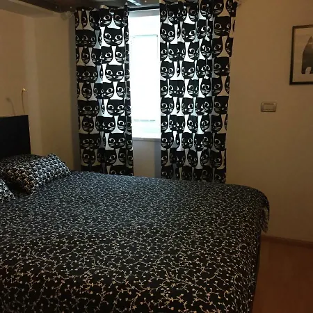 Tin House Appartement *